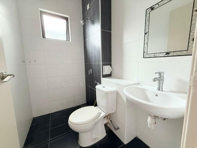 Garden Villas, Bukit Indah - 5