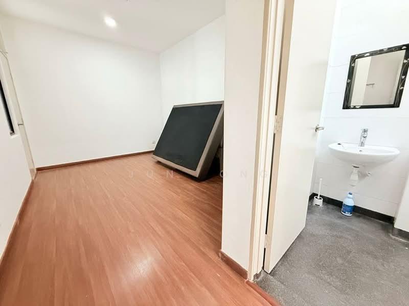 Garden Villas, Bukit Indah - 2