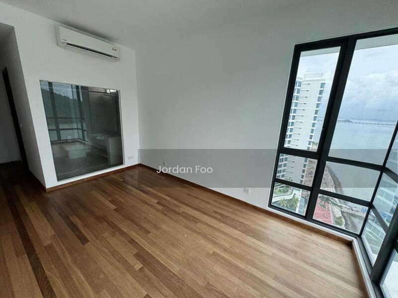 Queens Residences Q1 @ Queens Waterfront - 4