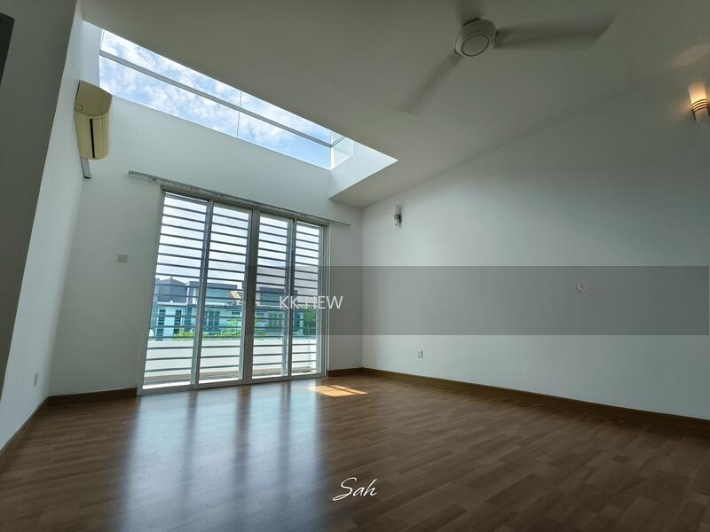 Tiara East - 5