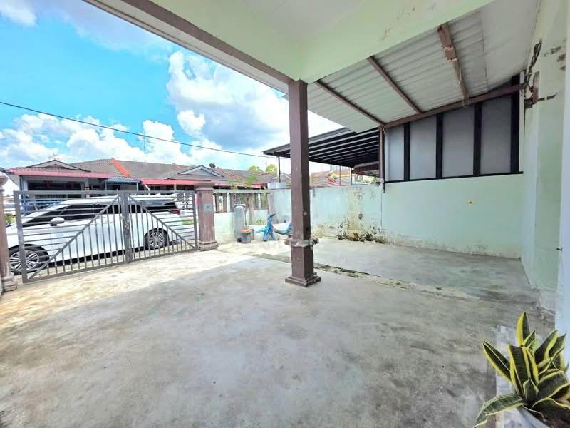 Taman Megah Ria - 3