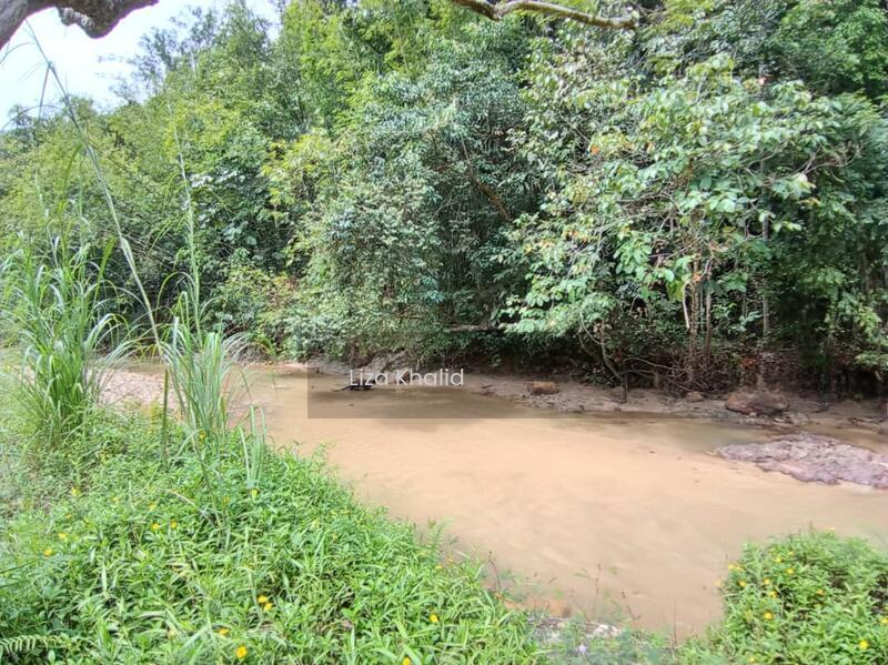 5 Ekar Tanah Tepi Jalan Ada Sungai - 4