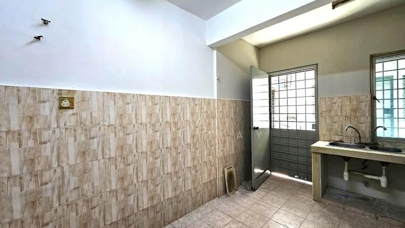 Taman Putra Ampang - 4