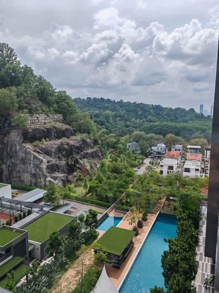 Riana South - 4