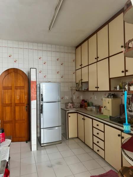 Double storey terrace in island Park Greenlane - 4