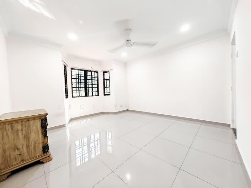 Mahkota Cheras - 3