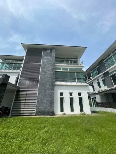 RESIDENCE AT THE PEAK Bungalow - 2