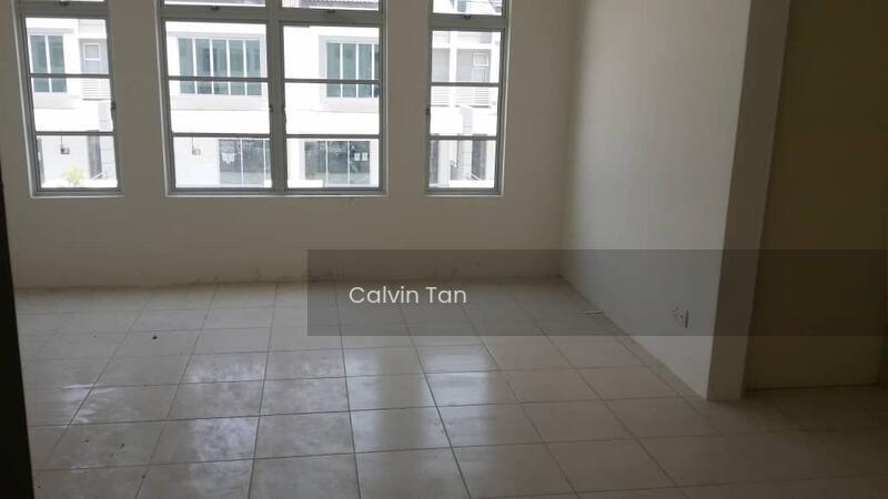 Bandar Saujana Putra - 4