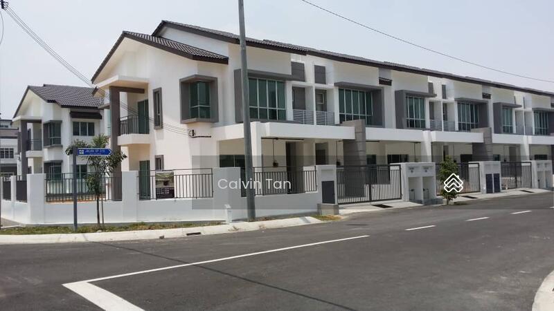 Bandar Saujana Putra - 1