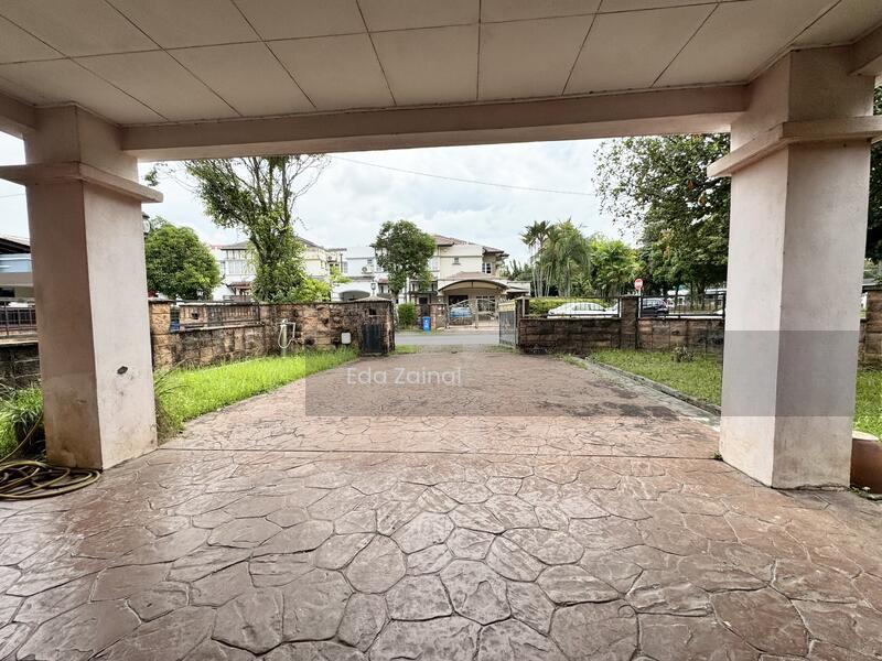 Superlink Corner Bukit Jelutong Shah Alam - 1