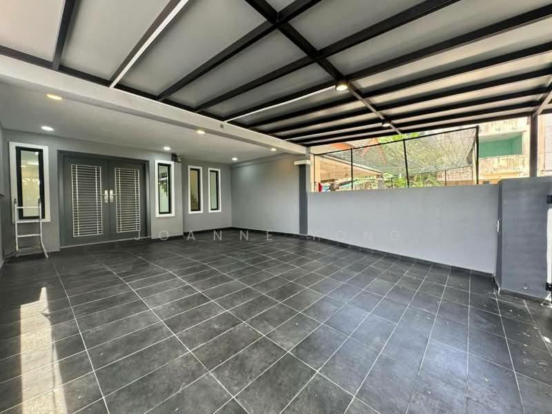Double Storey Terrace @ Jalan Plentong 4/2, Kampung Plentong Baru, Masai Johor. Near Permas - 2