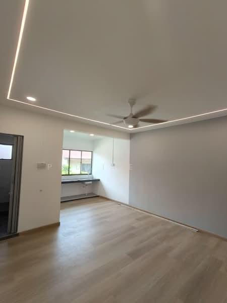 Flat Taman Ungku Tun Aminah - 4