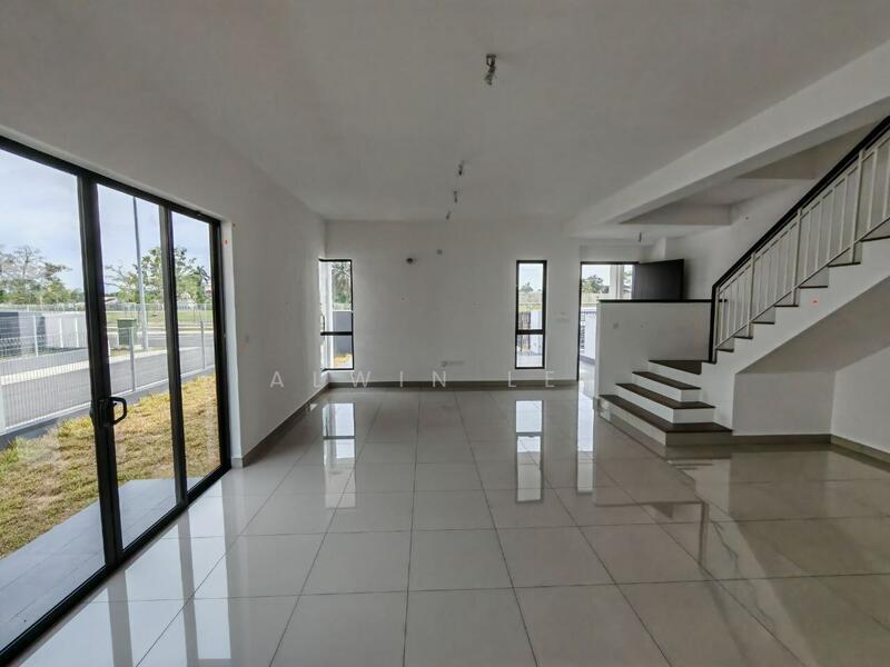 Bandar Bukit Raja : Casira 3 - 4