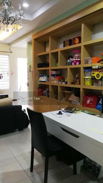 Renovated Townhouse Lower Unit 1600sf D'Alpinia Puchong - 4