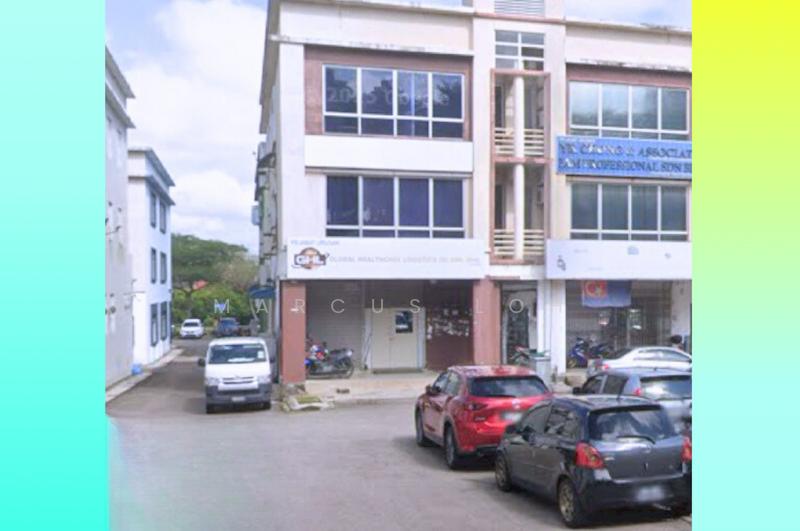 Austin Perdana Austins Perdanas - 1