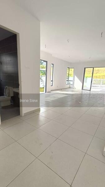 TAMAN BUKIT KEMAYAN - 3