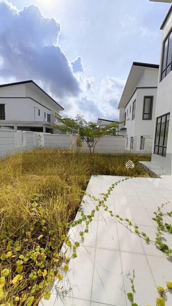 TAMAN BUKIT KEMAYAN - 2