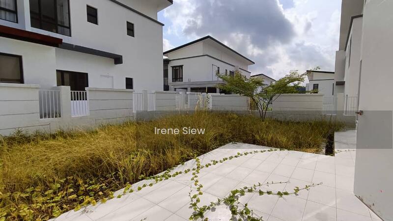 TAMAN BUKIT KEMAYAN - 1