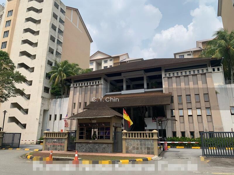 Puncak Nusa Kelana - 1