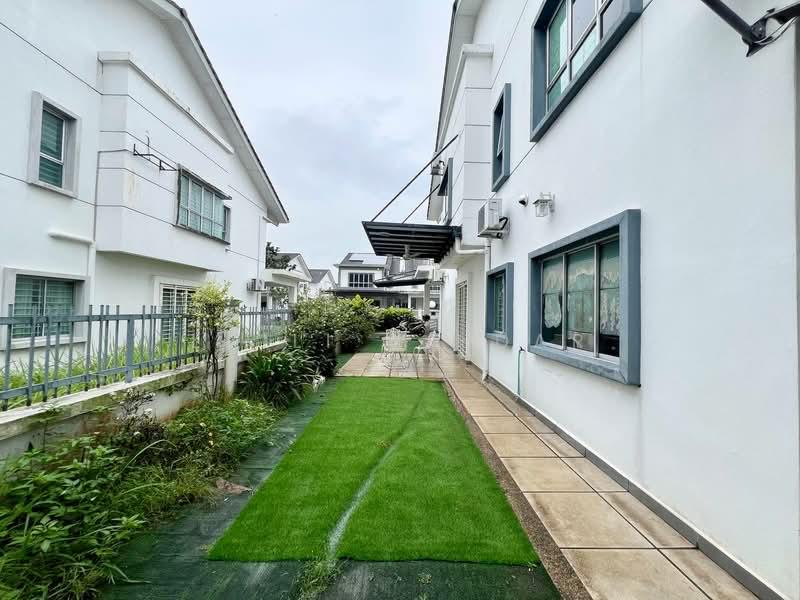Taman Saujana Emas Kajang Double Storey Semi Detached House For Sale - 3