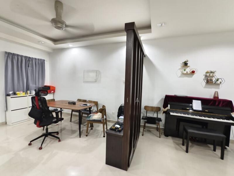 Lakeside Terrace - 2