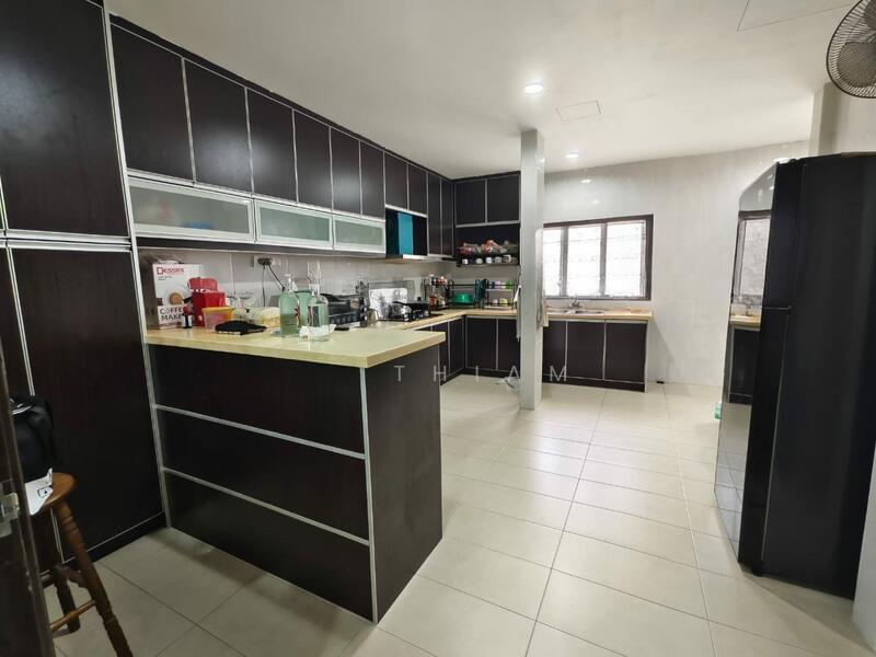 Lakeside Terrace - 3