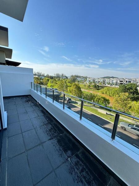 The Canal Garden South, Horizon Hills - 4