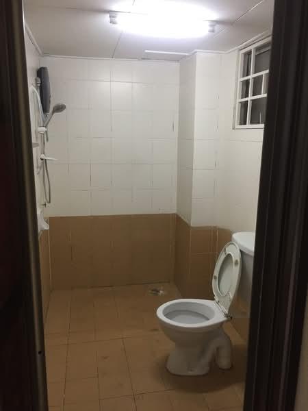 Plaza Metro Prima - 5