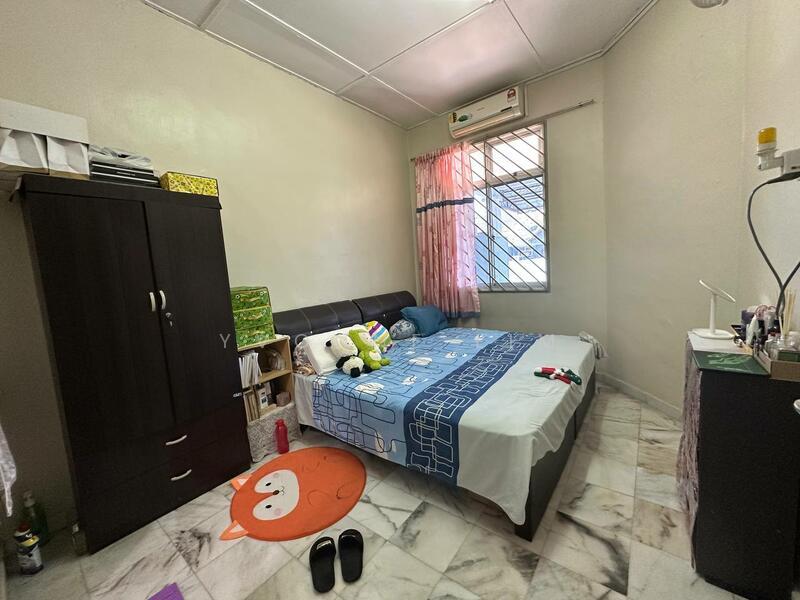 Taman Universiti - 4