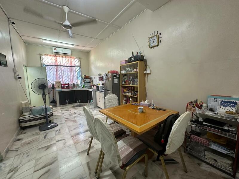 Taman Universiti - 1