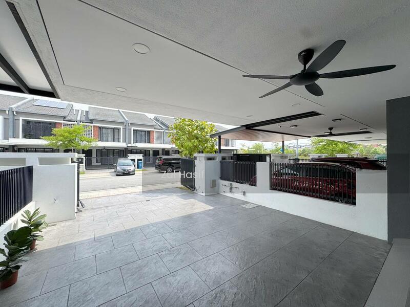 Elmina Green Three - 5