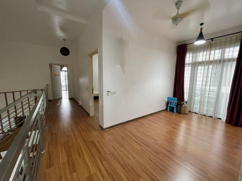 Garden Villas, Bukit Indah - 5