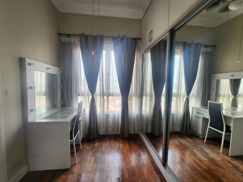 Surian Condominium - 4