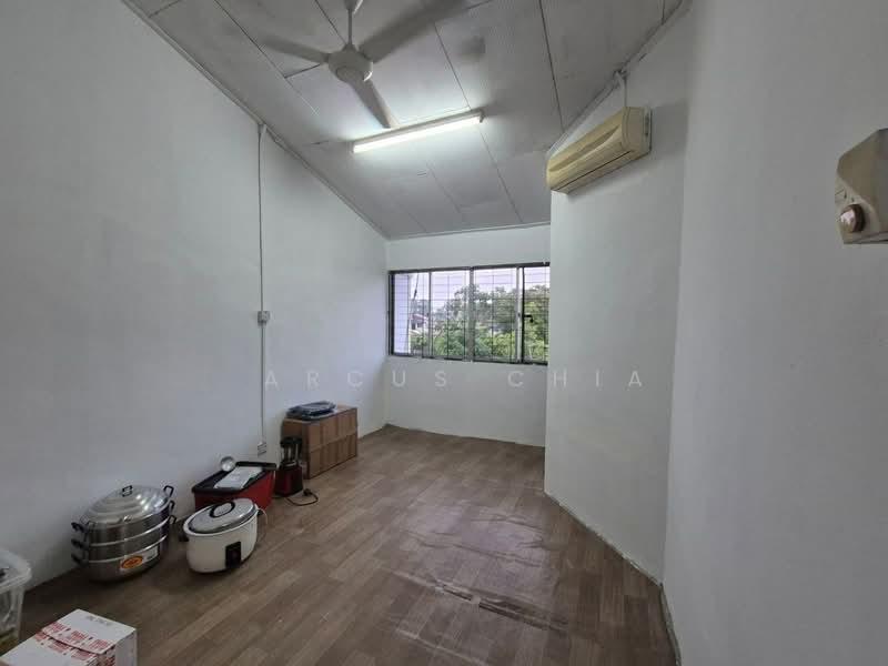 Taman Desa Cemerlang - 2