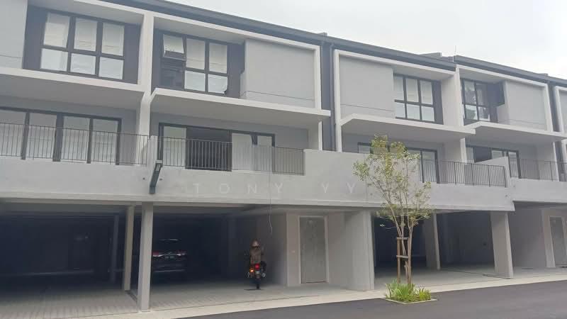 Taman Bukit Serdang - 4