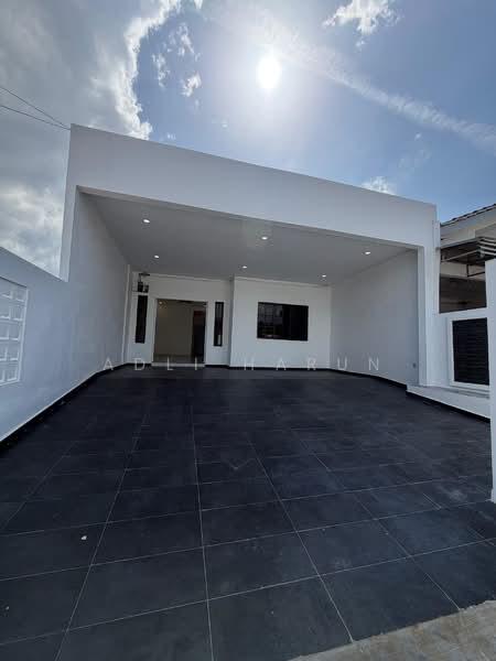 Taman Johor Jaya - 1