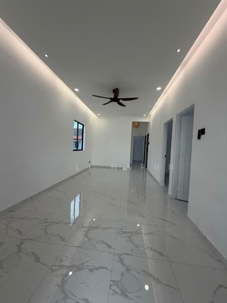 Taman Johor Jaya - 5