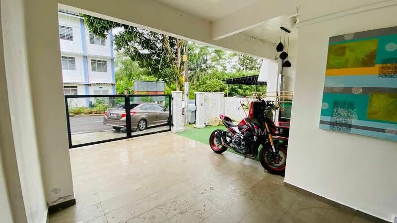 Taman Anggerik - 3