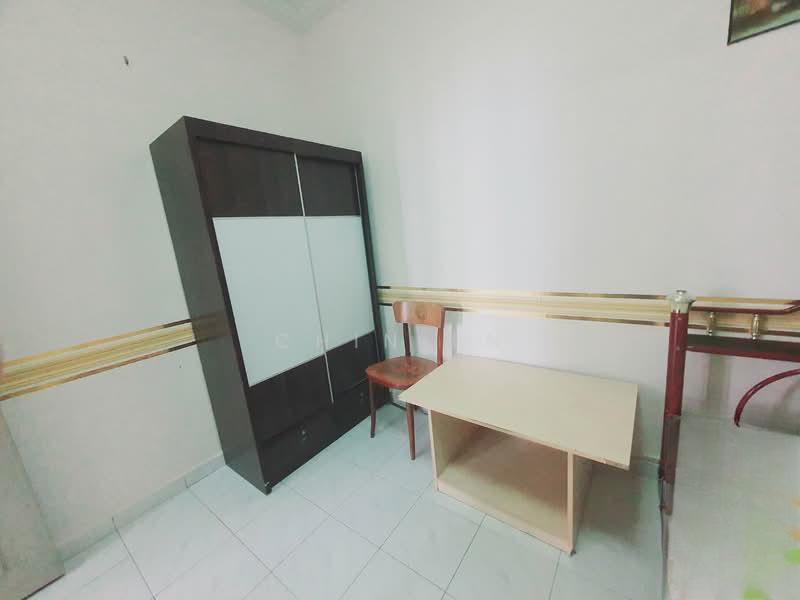 Straits Court - 2