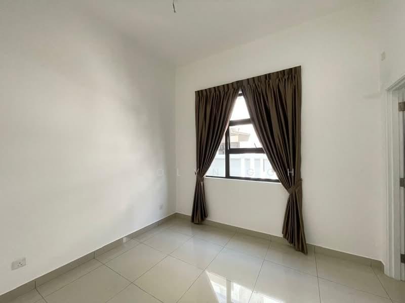 Garden Villas, Bukit Indah - 5