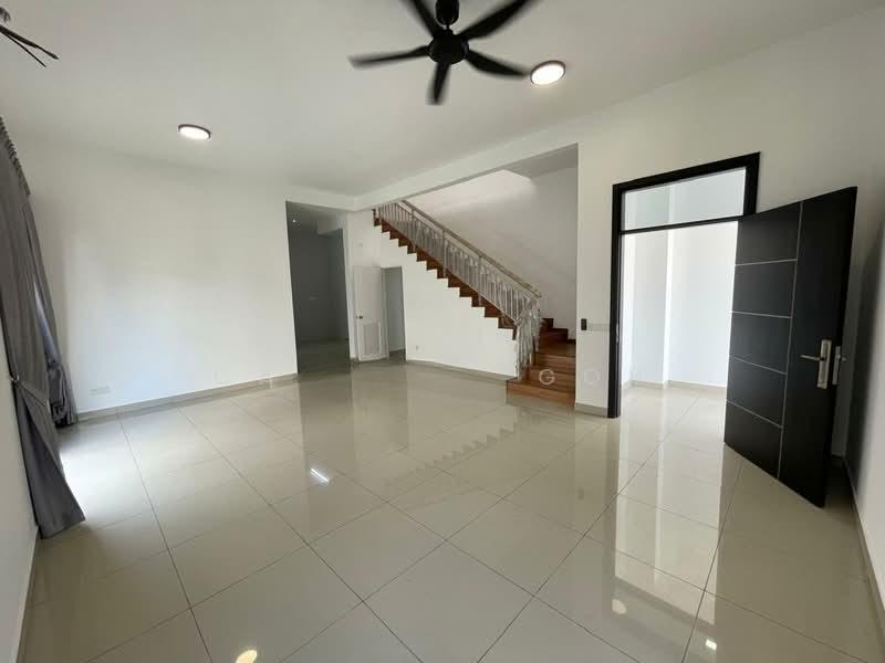 Garden Villas, Bukit Indah - 2