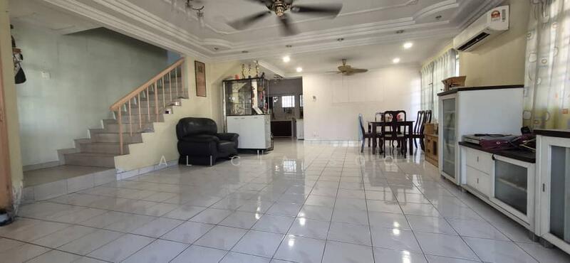 Taman Sri Putra @ Sungai Buloh, Selangor - 1