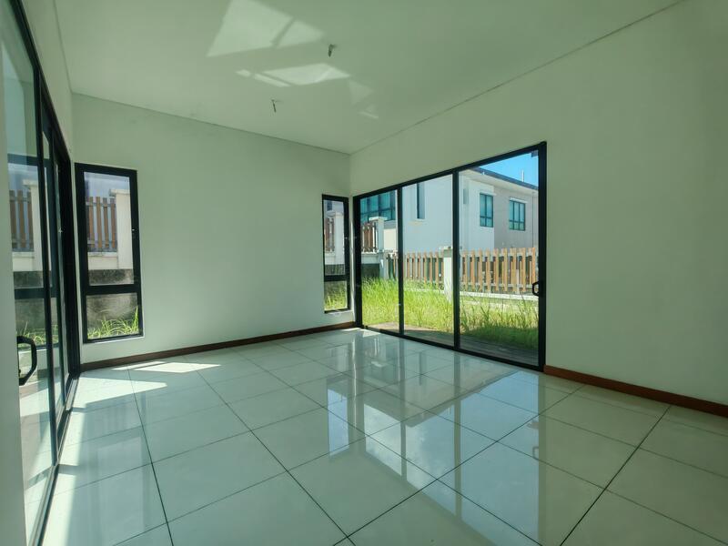 Subang Bestari - 4