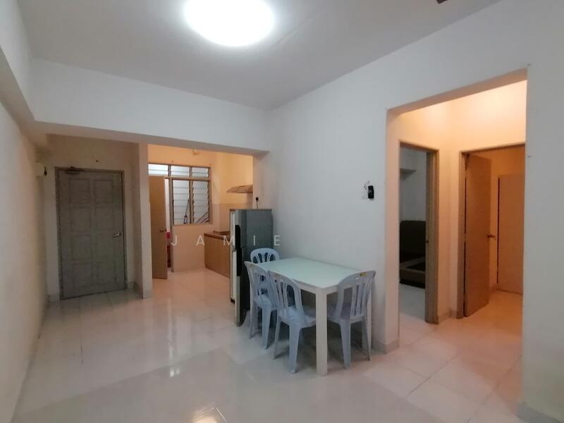 Main Place Residence - 1