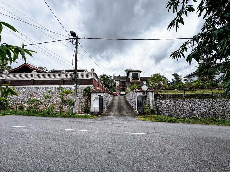 2.5 Storey Bungalow Seksyen 1 Bandar Baru Bangi - 2