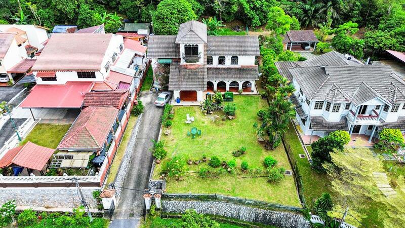 2.5 Storey Bungalow Seksyen 1 Bandar Baru Bangi - 1