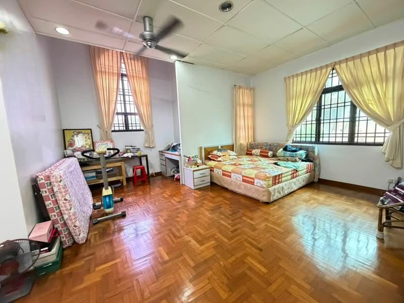 Taman Perling Corner Lot Unit - 4