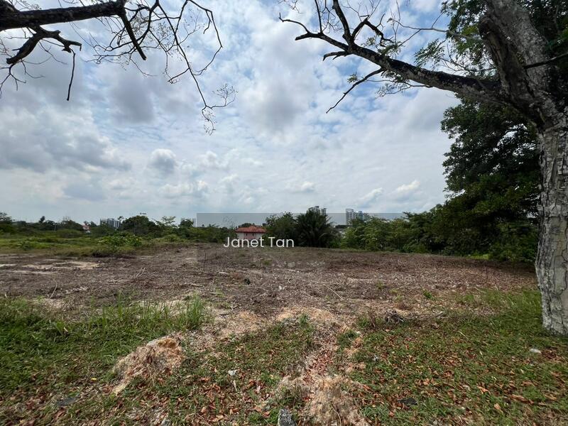 Ledang Heights Bungalow Land - 1