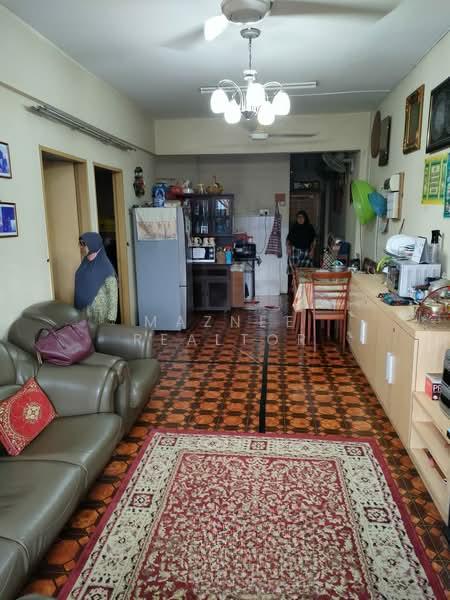 Jelutong Apartment - 3