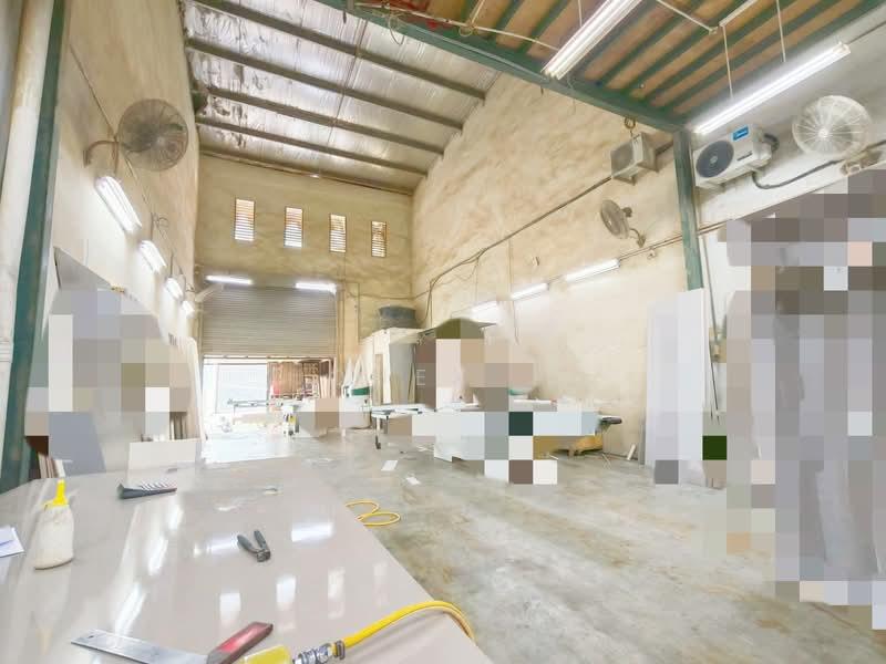 Kawasan Perindustrian Mount Austin - 2